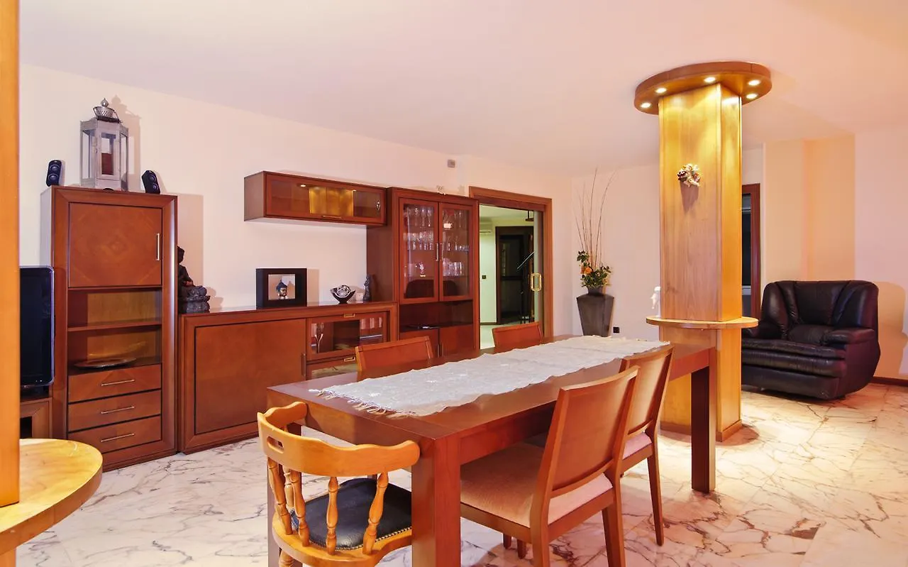 Apartamentos Puigsapera Sant Antoni De Calonge Spain